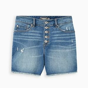 Torrid High Rise Midi short Vintage Stretch Medium Wash size 22